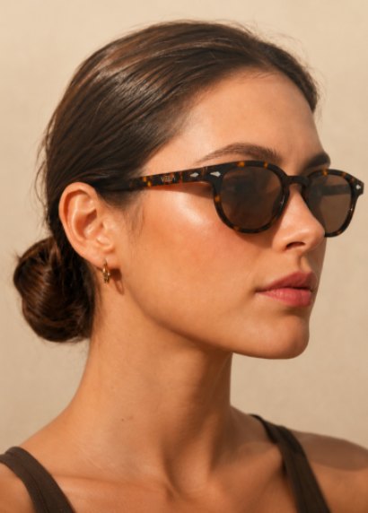 Collezione occhiali da sole Donna Vela - Eleganza scolpita nell'acetato